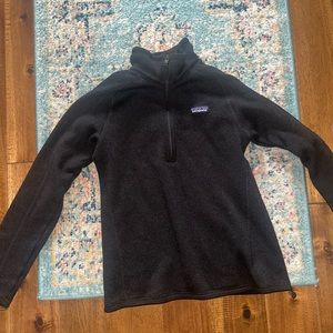 Black Patagonia pullover women’s size small